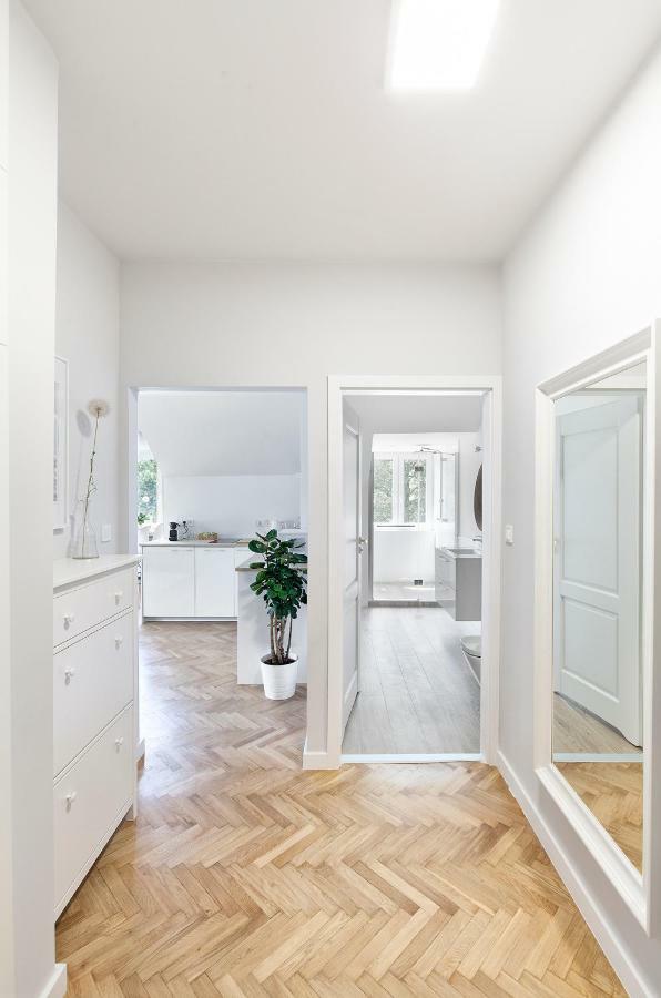 Opera Apartments Познань Экстерьер фото